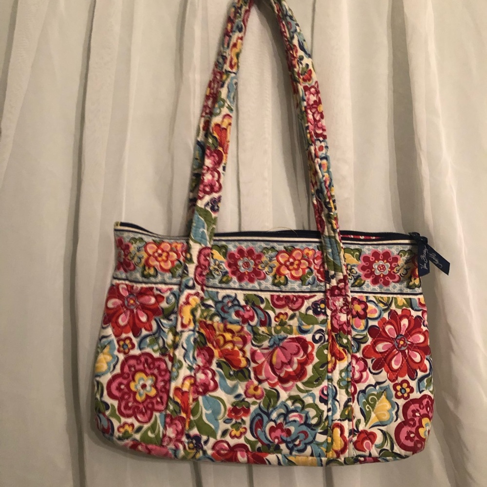 Vera Bradley floral purse NEW - Picture 1 of 8